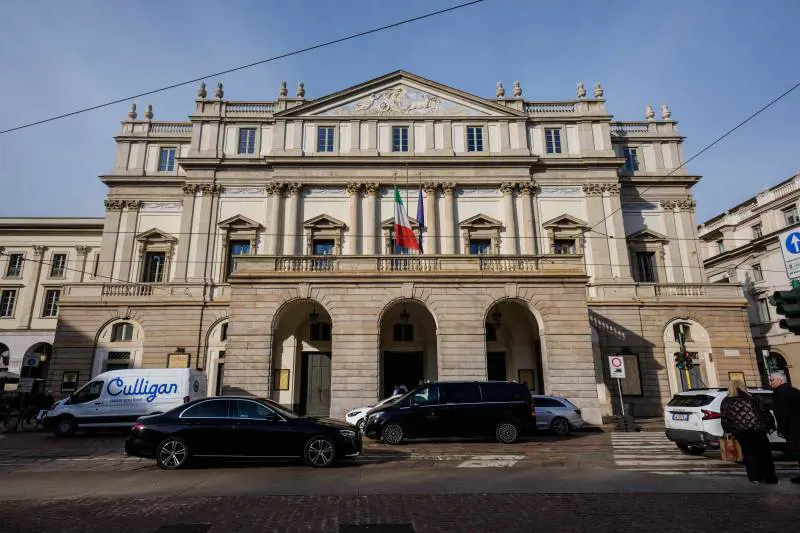 Una Lady Macbeth diffusa in 30 luoghi: Ottagono, carceri e pure una portineria