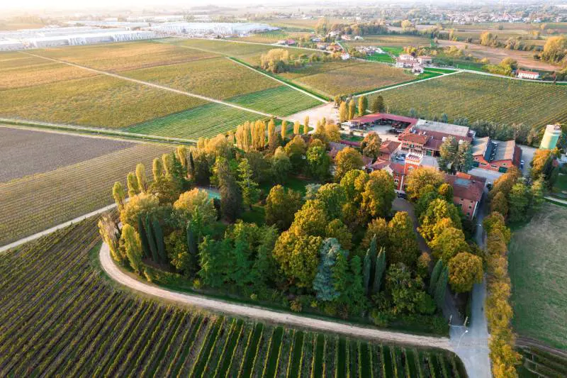Tenute Tomasella, l’equilibrio tra natura e uomo
