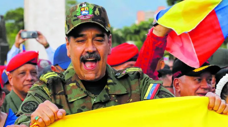 "Lascia subito il potere se vuoi salvarti". Maduro rifiuta l'offerta-ultimatum degli Usa