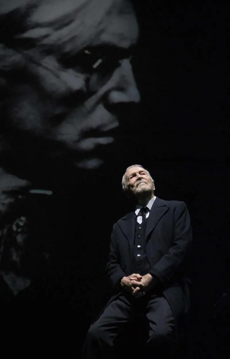 Come il "Temporale". E Umberto Orsini racconta se stesso usando Strindberg