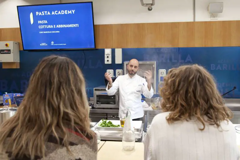 Barilla e Pizzaut insieme per Pastaut, una nuova sfida di inclusione che passa dalla pasta