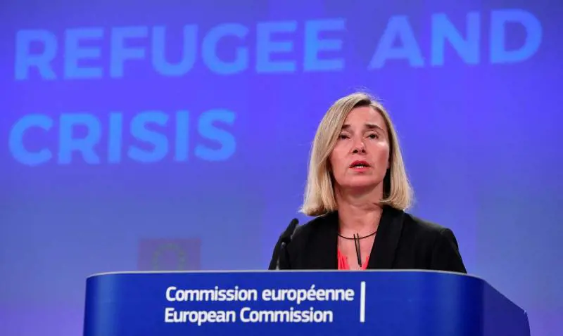 Mogherini e Sannino liberi. "Non c’è pericolo di fuga". Ma gli appalti li inguaiano