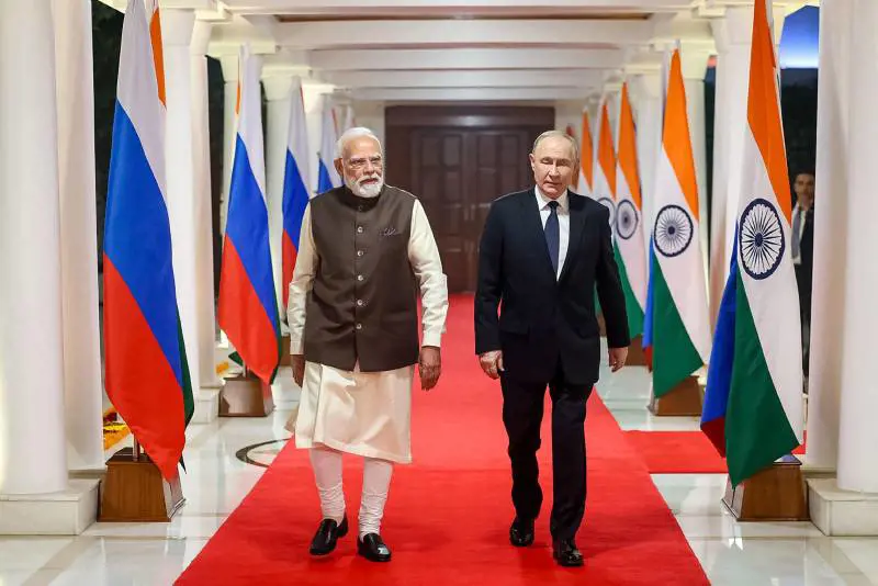 Aria di tradimento. Trump ha scelto e Putin tira dritto: "Avremo il Donbass"