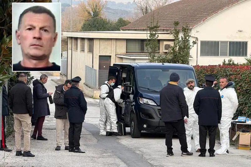 Donna uccisa, rintracciato il marito: ha cercato di impiccarsi, è grave