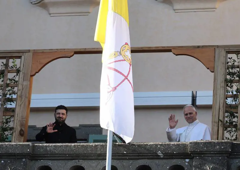 Zelensky incontra Papa Leone XIV. Poi vedrà la premier Meloni