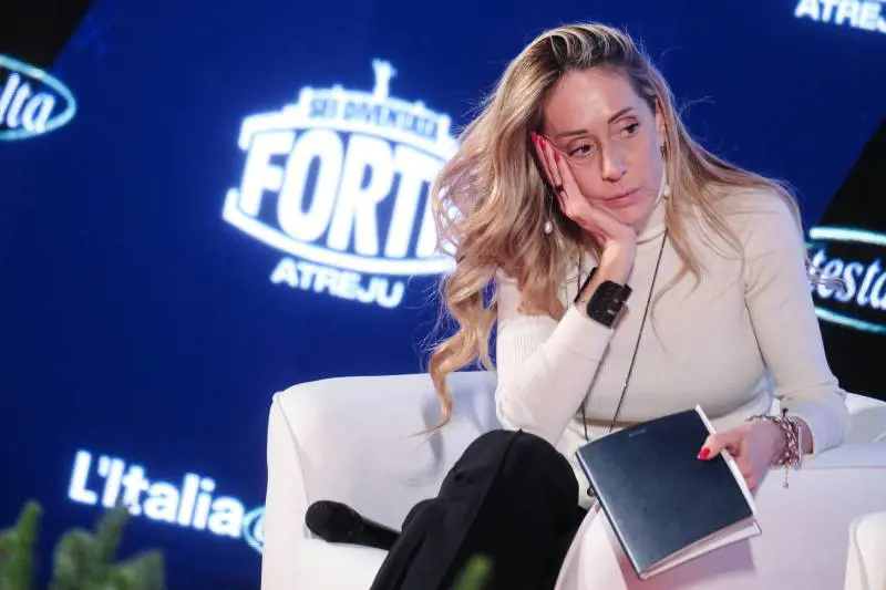 Lo sfogo di Arianna contro l'odio social. "Non reagisco più"