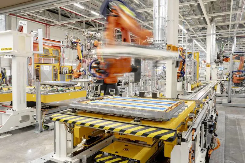 La fabbrica del futuro di Cupra: le batterie di Martorell strategiche per l'Europa