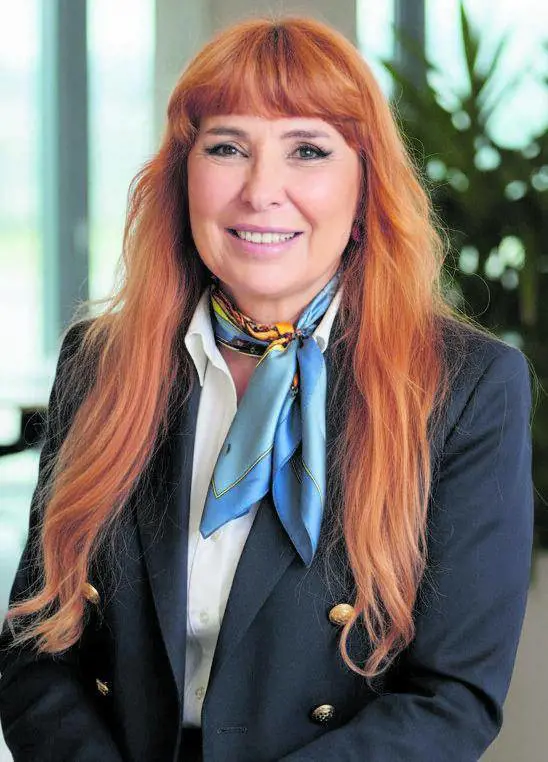 Così Amelie veste le donne e le libera da taglie e stagioni