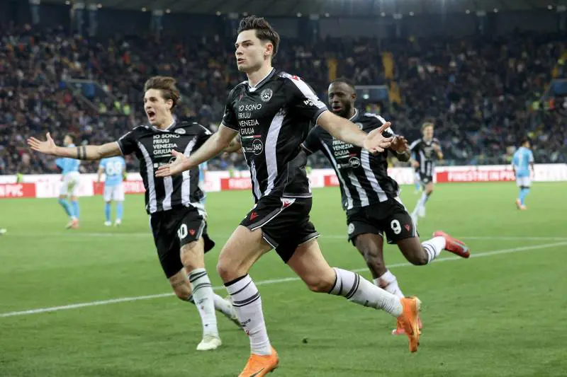 Serie A, il Napoli cade a sorpresa a Udine e perde la vetta della classifica