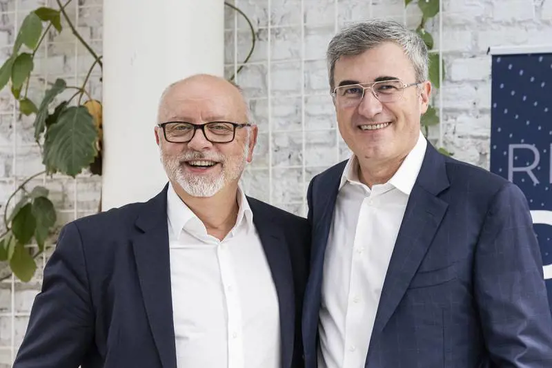 Mondadori cambia forma. E nasce il polo del digitale