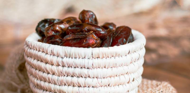 Datteri in cestino