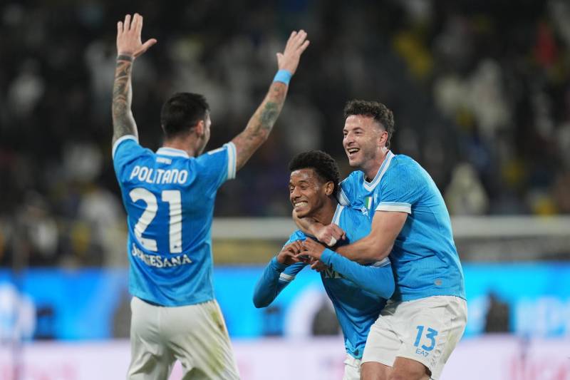 Napoli Bologna Neres celebrazioni