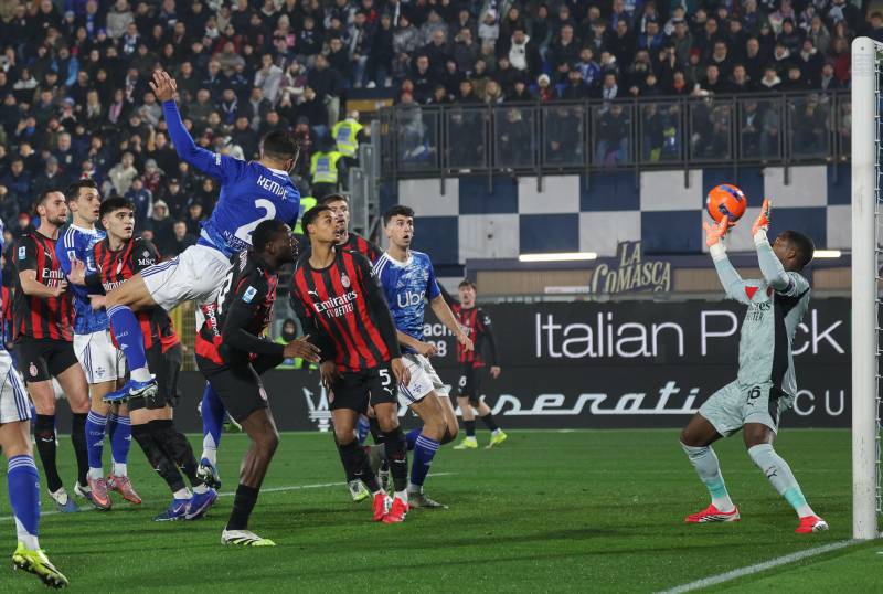 Como Milan Kempf gol ANSA