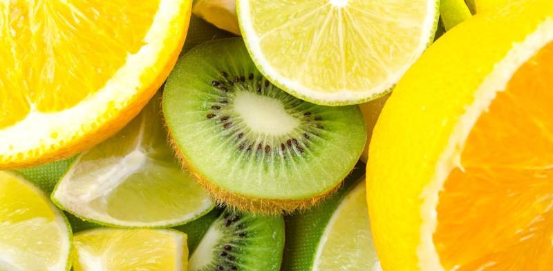 Frutta con vitamina C