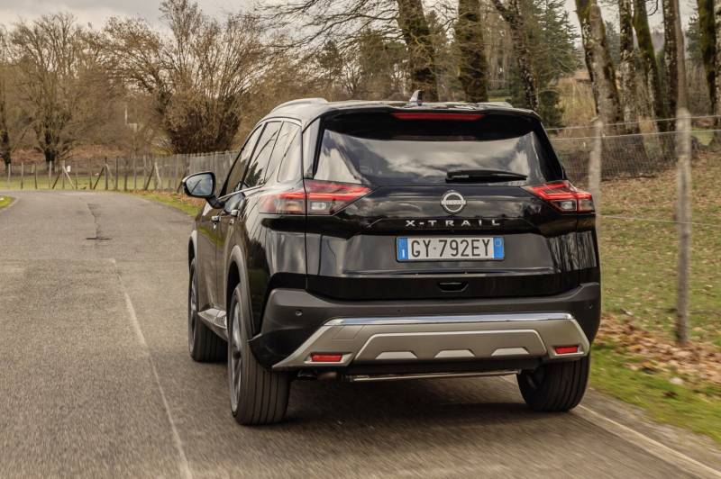 Nissan X-Trail 1.5 MHEV 2WD: guarda tutte le foto 12