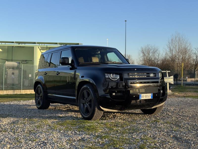 Land Rover Defender sei cilindri diesel: tutte le foto 12