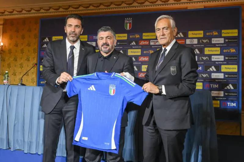Lasciano Gravina e Buffon. Elezioni a mondiale in corso