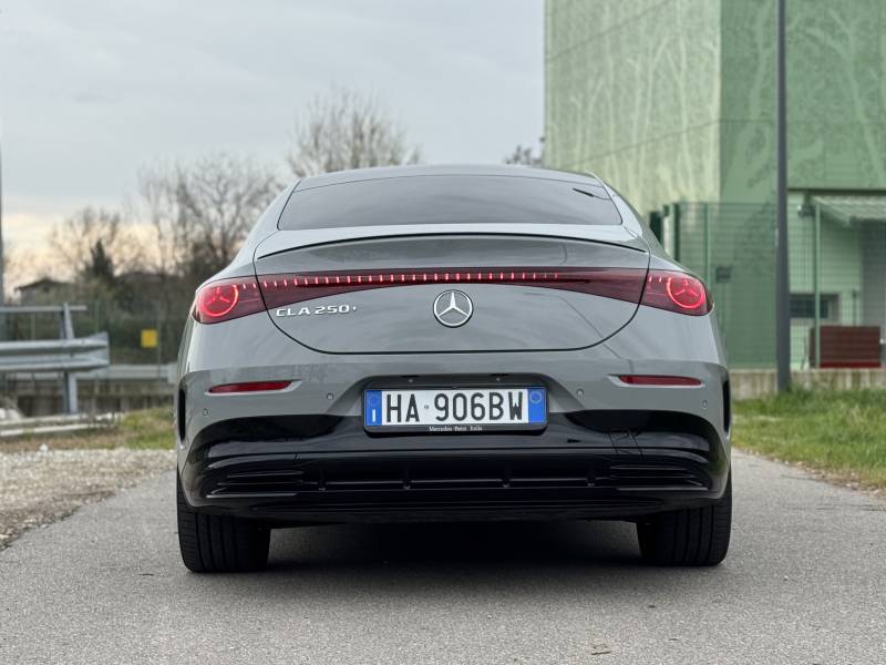 Mercedes CLA 250+: tutte le foto 9