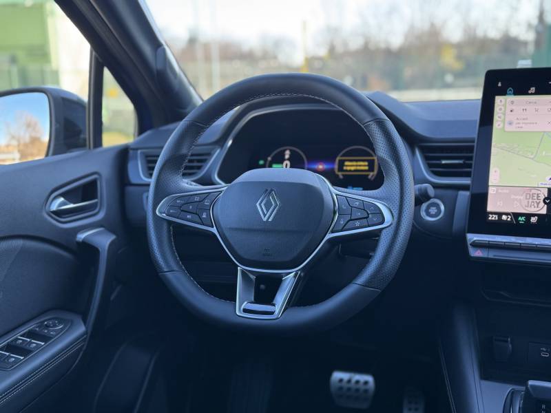 Renault Captur 1.8 E-Tech: guarda tutte le foto 19