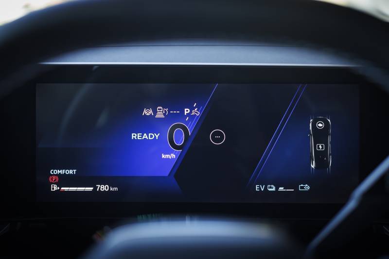 Renault Rafale: guarda tutte le foto 13