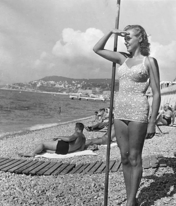 La Costa Azzurra degli anni Venti traveste di charme anche il male