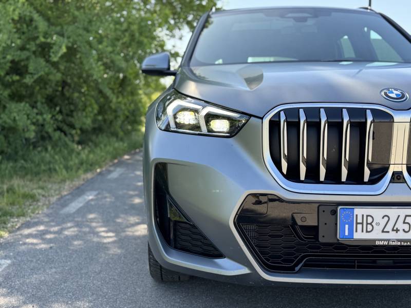 BMW X1 plug-in: guarda tutte le foto  20