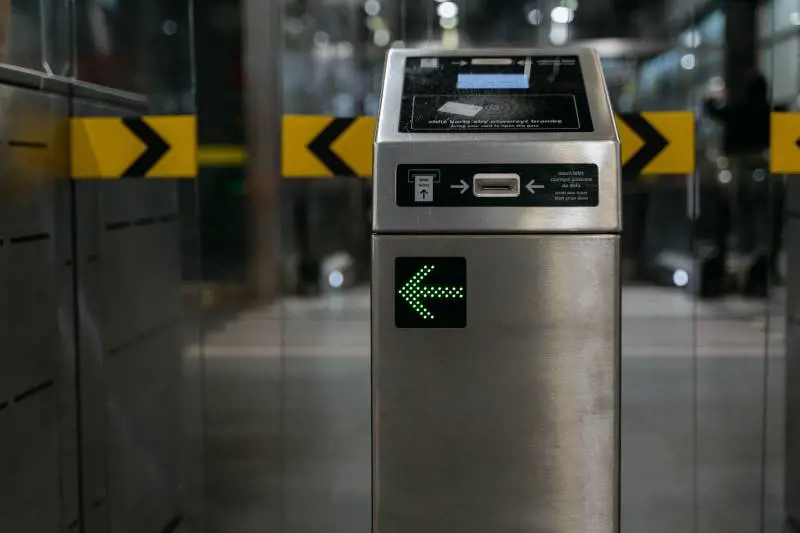 Trenord, con pay&go il treno si paga contactless: il sistema al via sulla Milano Cadorna-Como lago