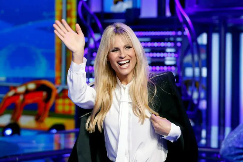 Michelle Hunziker torna a Striscia: "Vogliamo portare un po' di serenità"