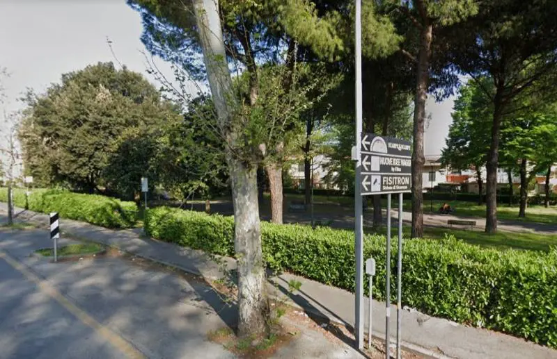 Firenze: pusher magrebino si tuffa nell'Arno per evitare controlli