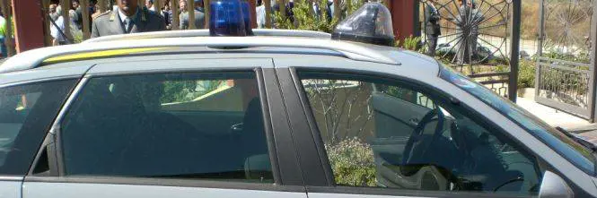 Anziani fermati da finanzieri con in macchina 10mila dosi di cocaina