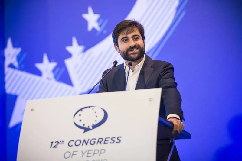 Gamberale Paoletti confermato vice presidente dei giovani del Ppe