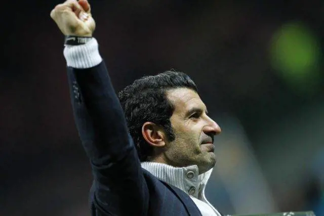 Figo duro con Mancini: "Mi ha umiliato ai tempi dell'Inter"