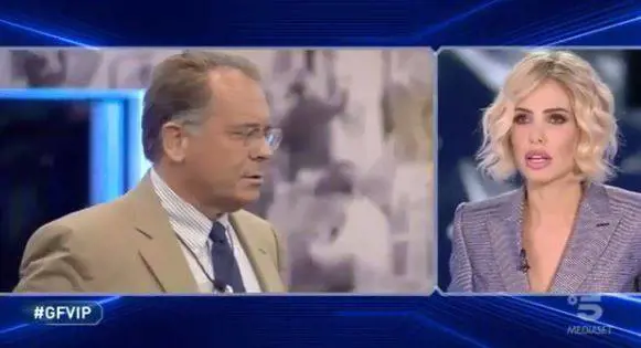 Cecchi Paone: "Non faccio orge. Mi piacciono i ragazzi sotto i 35 anni"