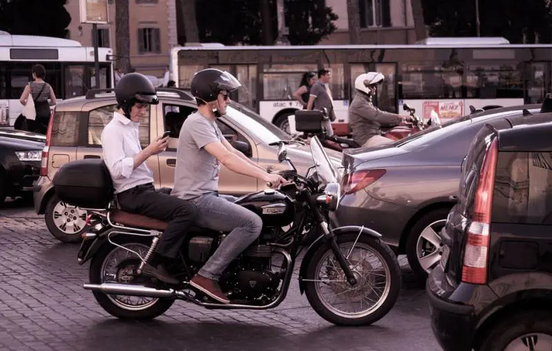 In guerra anche con le moto: il Comune presenta "Area B"