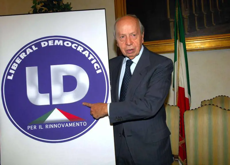 “Quando Castro cucinò le aragoste”. L'intervista a Lamberto Dini