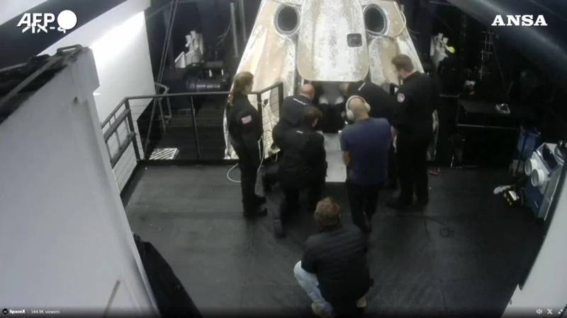 Space X, ammarati al largo della California gli astronauti della missione Axiom 4