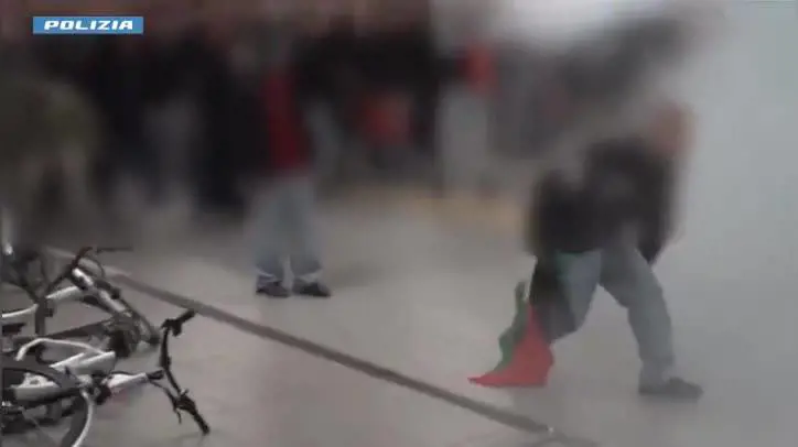 Scontri di Torino al "No Meloni Day"