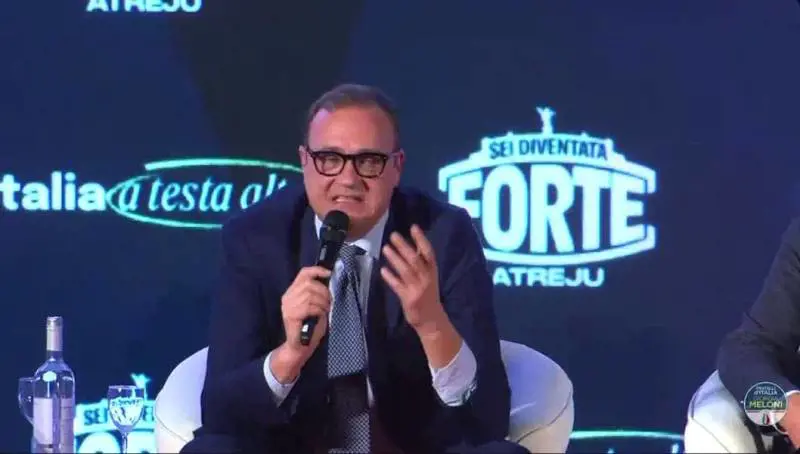 Il direttore Cerno ad Atreju: "La cultura cattolica e cristiana appartengono alla nostra storia"