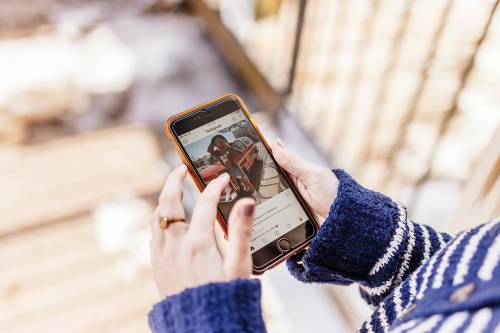 Instagram, ora devi scegliere: farai vedere i tuoi like?