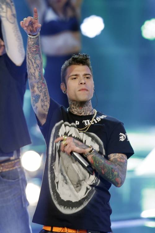 Ddl Zan, Fedez a testa bassa contro il Vaticano