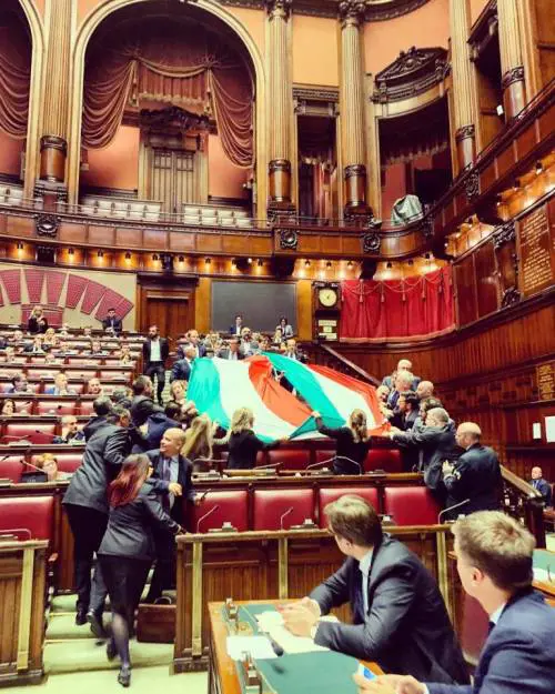 Fdi, tricolore in Aula per la Grande Guerra