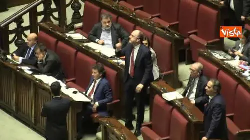 Dl Genova, rissa sfiorata alla Camera