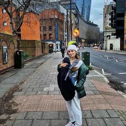 Sara Salamo si prende la scena su Instagram