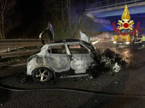 Il guardonismo macabro fa un'altra vittima: "Fermate i curiosi"