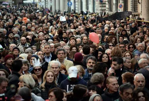 Le sardine sbarcano a Roma