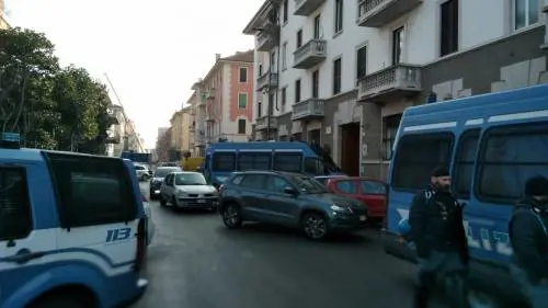 Pronti 500 poliziotti per presidiare la zona rossa