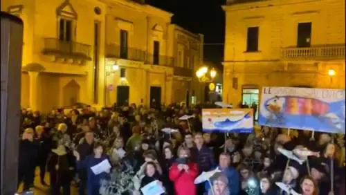 Nel Leccese piazza vuota per Mattia Santori