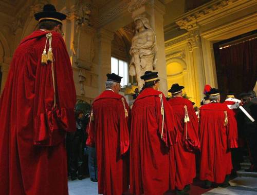 Riforma della giustizia: fanno finta di cambiarla