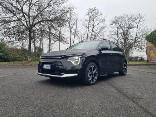 Nuova Kia Niro HEV: ecco tutte le foto 
