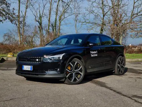 Polestar 2, guarda le foto